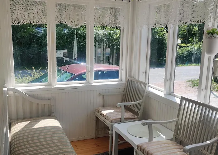 Huone 1-4 Henkiloelle Гостевой дом