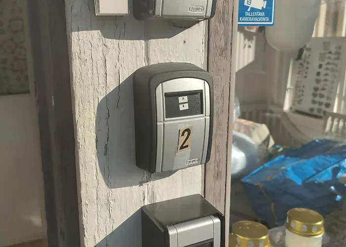 Huone 1-4 Henkiloelle Гостевой дом Рийхимяки